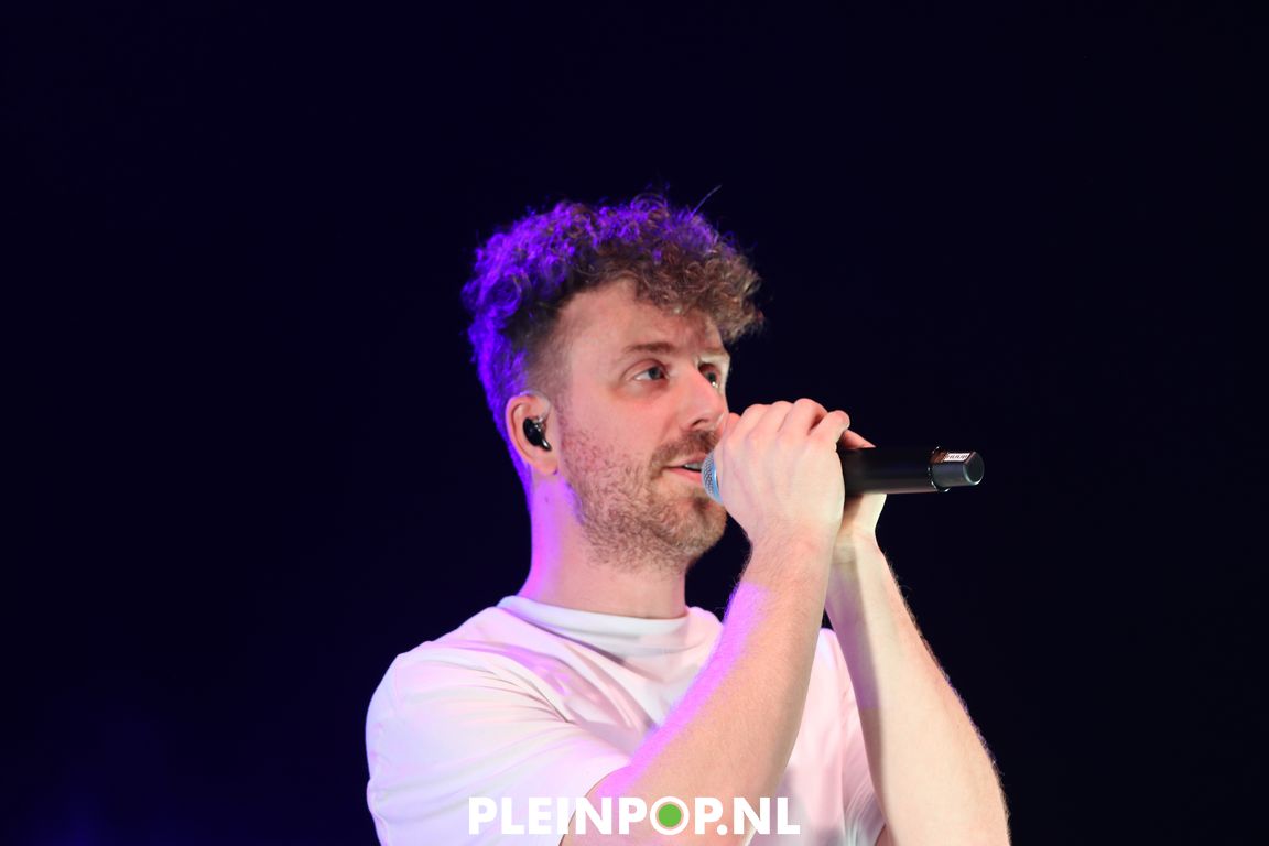 THE DIRTY DADDIES     (77)